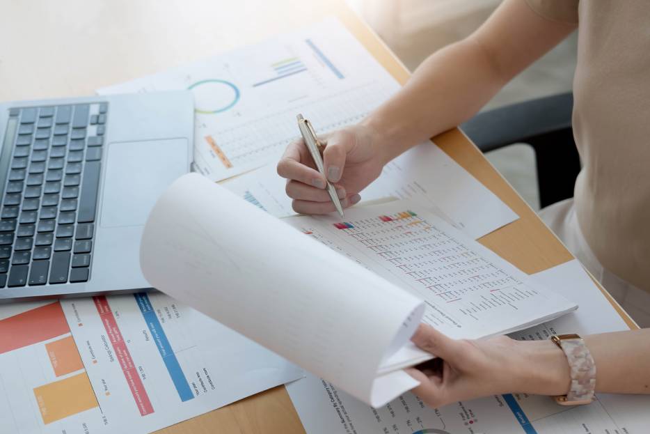 procesos administrativos para nuevas regulaciones del SAT en importaciones. 