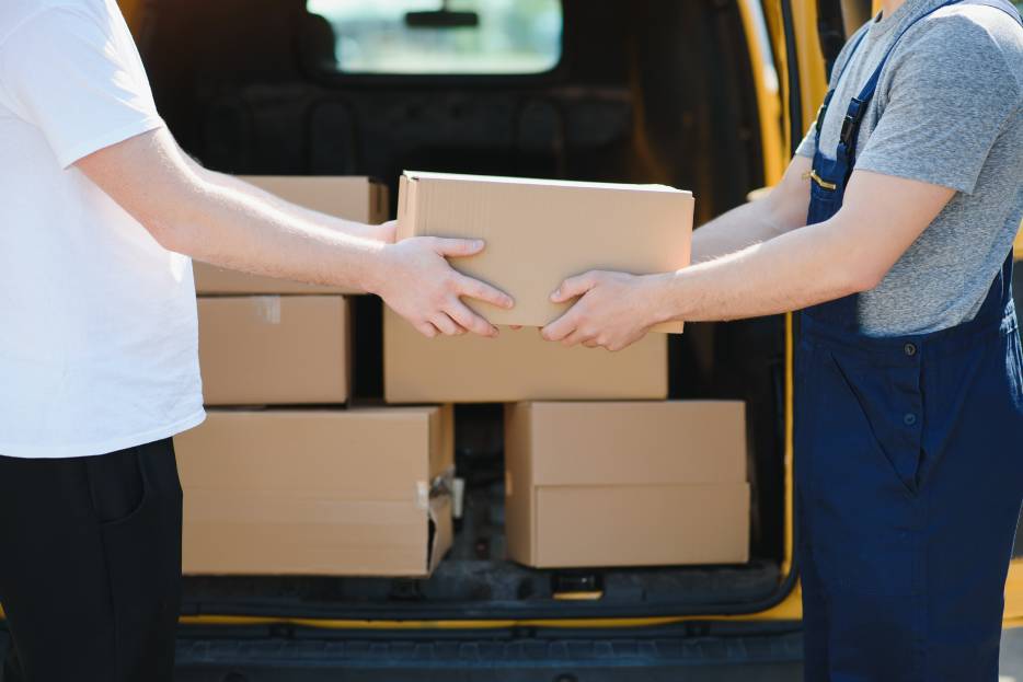 Personal sigue protocolos para cumplir con los tiempos de entrega